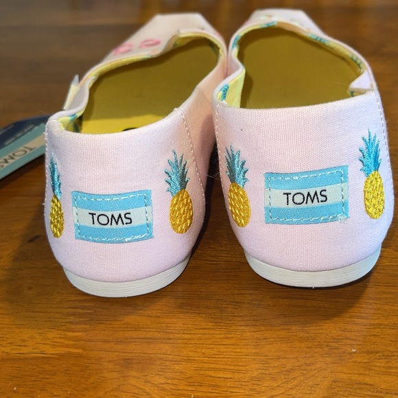 Toms Light Pink w/pineapple “Good Vibes” Slip-on shoes Loafers Beach New… - Picture 6 of 8